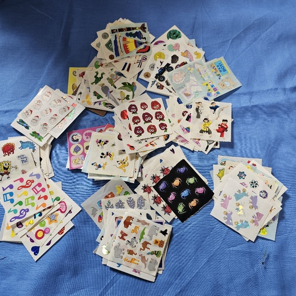 For Snoozin's Consideration - Picture 1 of 13